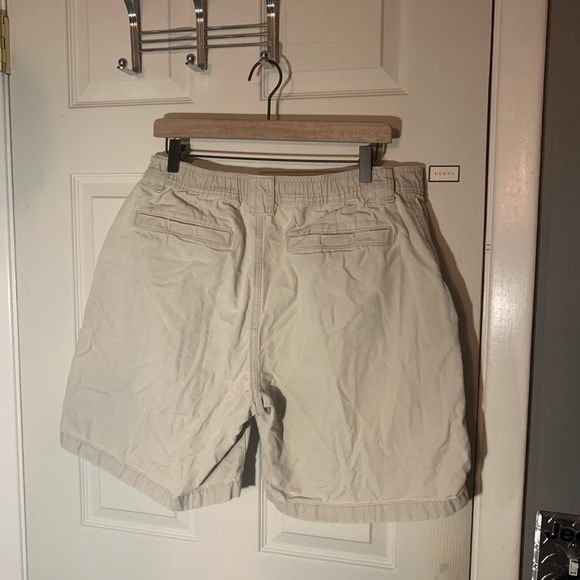 L.L. Bean Cargo Shorts - Picture 3 of 5